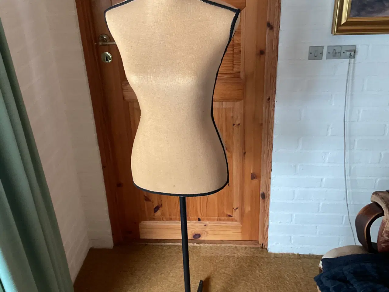 Billede 1 - Gine, i pæn stand