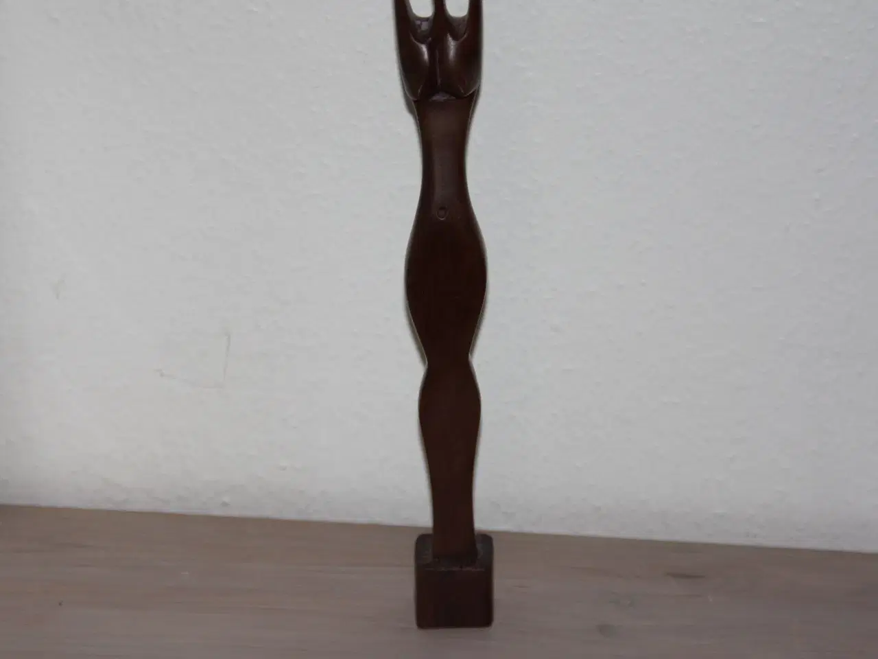 Billede 4 - Træ kvinde figur / lysestage højde 43 cm