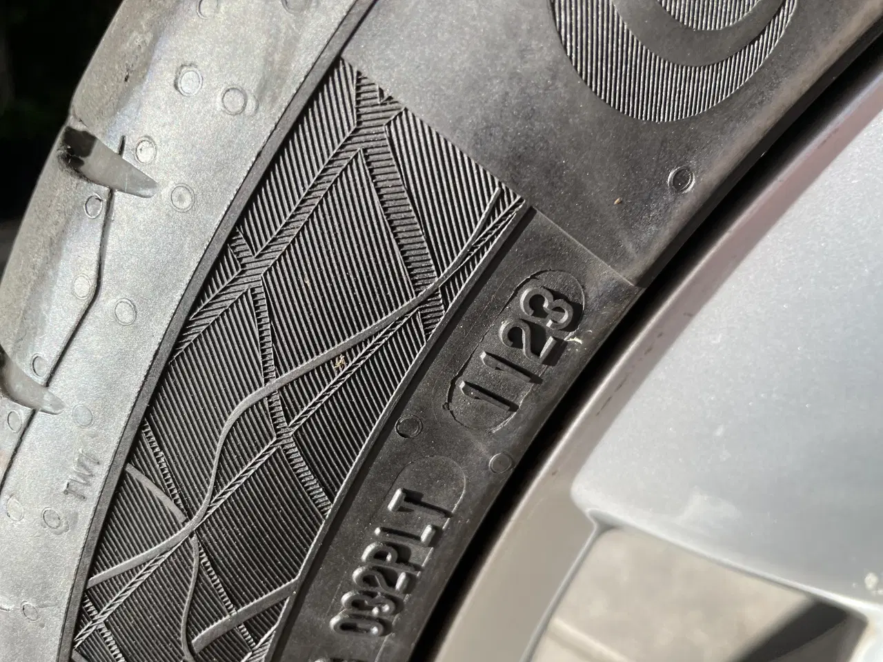 Billede 12 - Nye Continental sommerdæk på 17 Mercedes Alufælge 