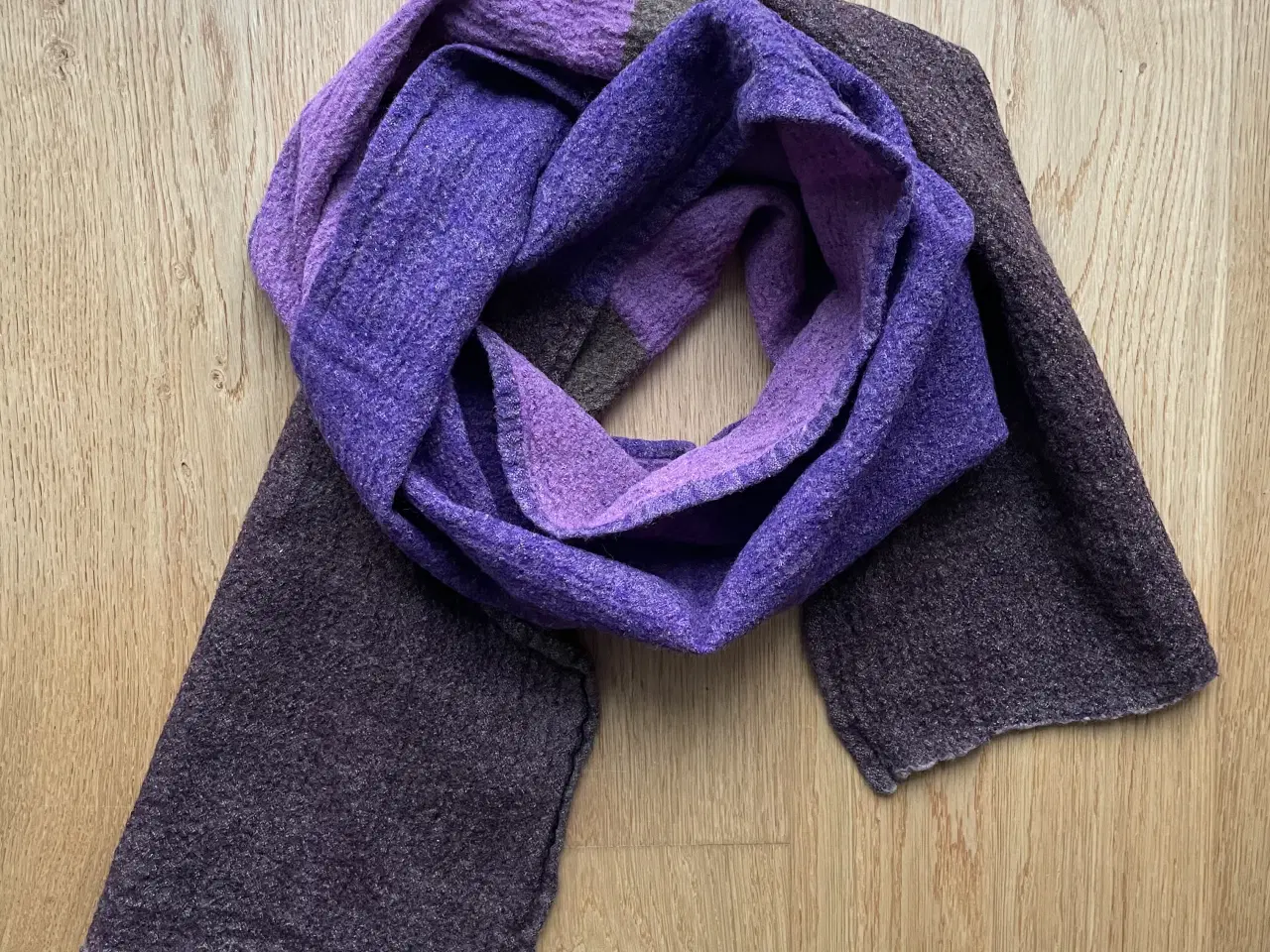 Billede 1 - Noa Noa uldtørklæde 