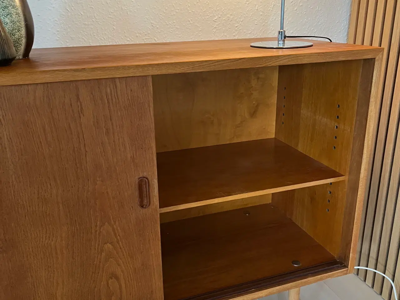 Billede 10 - EKSTRA lang teak skænk