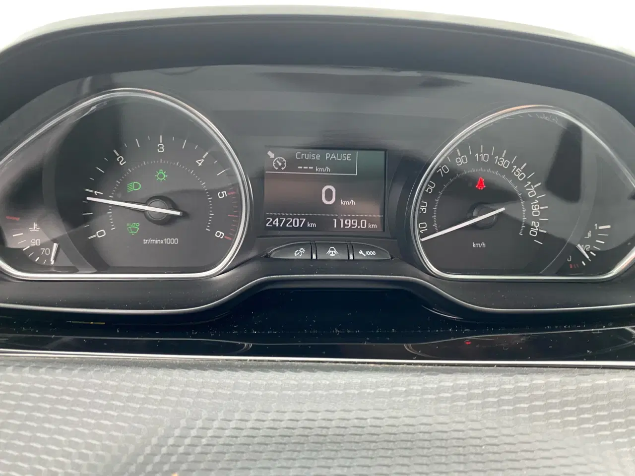 Billede 11 - Peugeot 2008 1,6 BlueHDi Selection Sky 100HK 5d