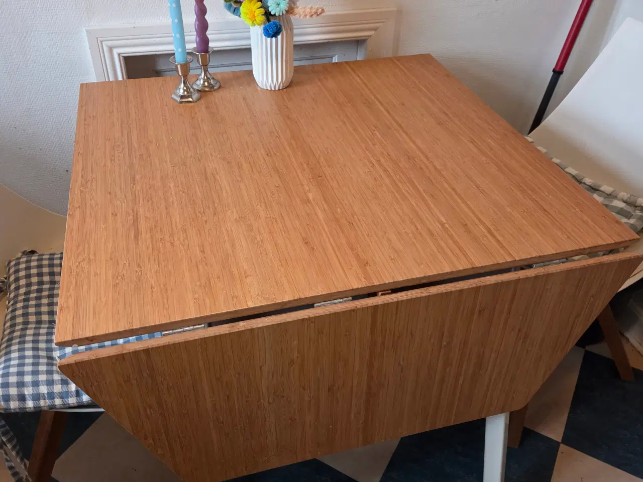 Billede 1 - Spisebord med eller uden stole