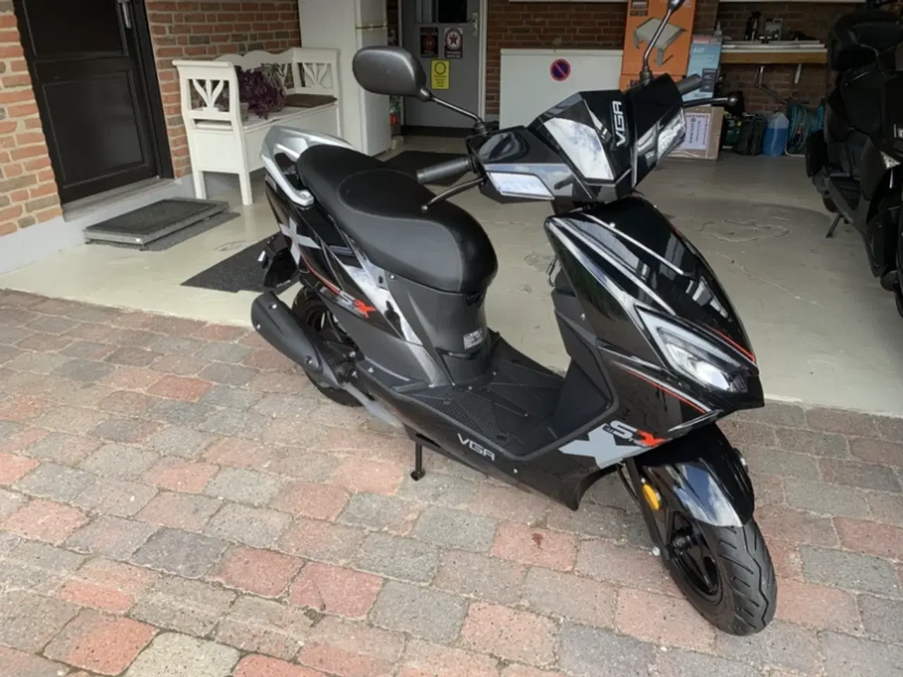 Billede 2 - Vga Street-X 30. 3 mdr. 2025