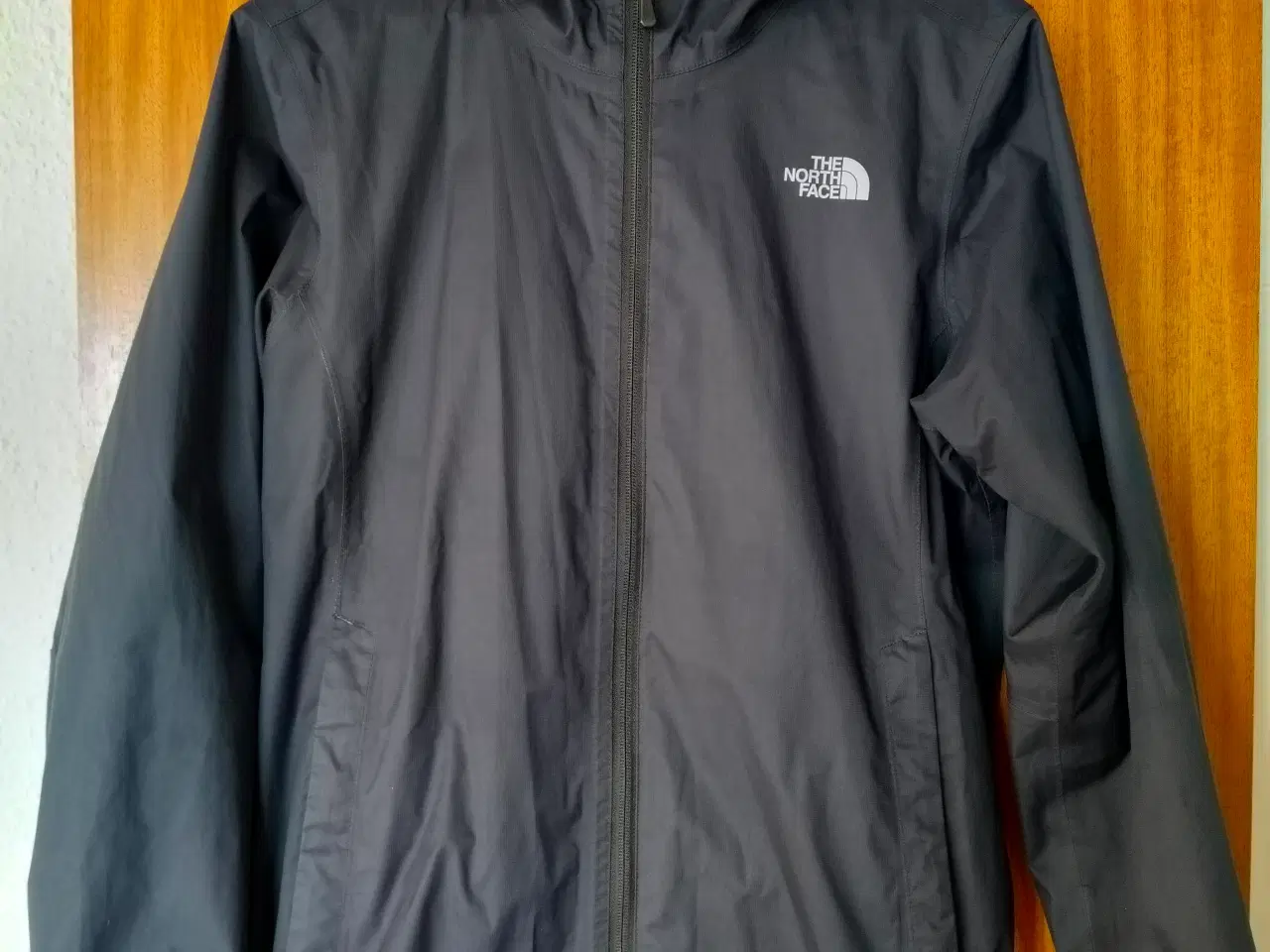 Billede 1 - TNF Regn/overgangsjakke Hyvent