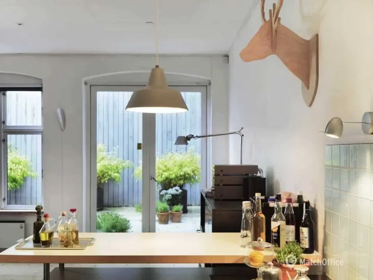 Billede 3 - VI SØGER NY LEJER TIL ET HYGGELIGT KONTORFÆLLESSKAB I AARHUS C