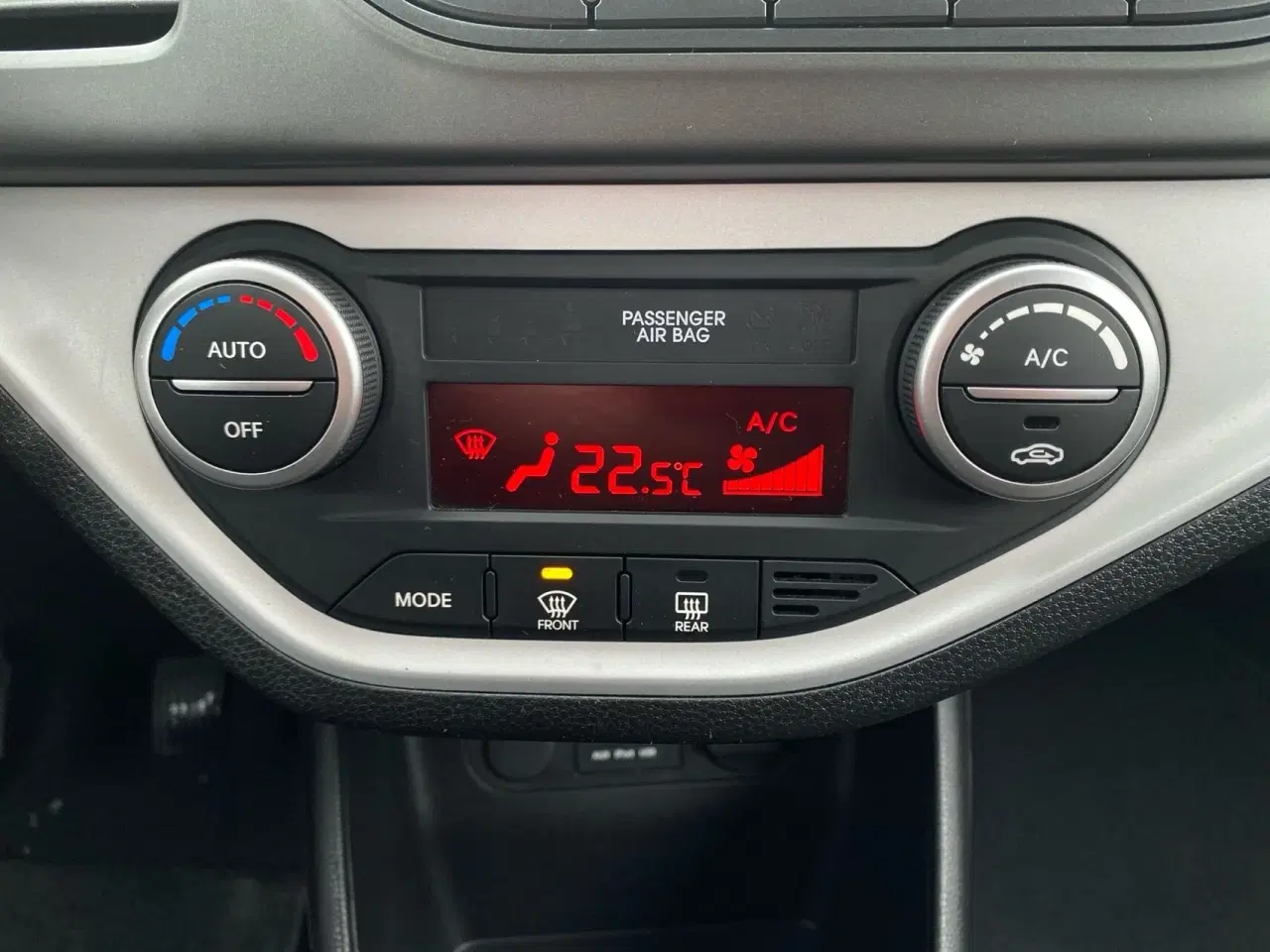 Billede 14 - Kia Picanto 1,0 World Cup Clim 69HK 3d