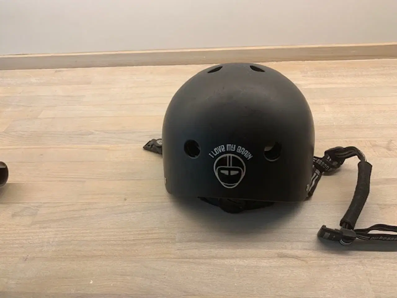 Billede 1 - Cykelhjelme til salg 2 stk