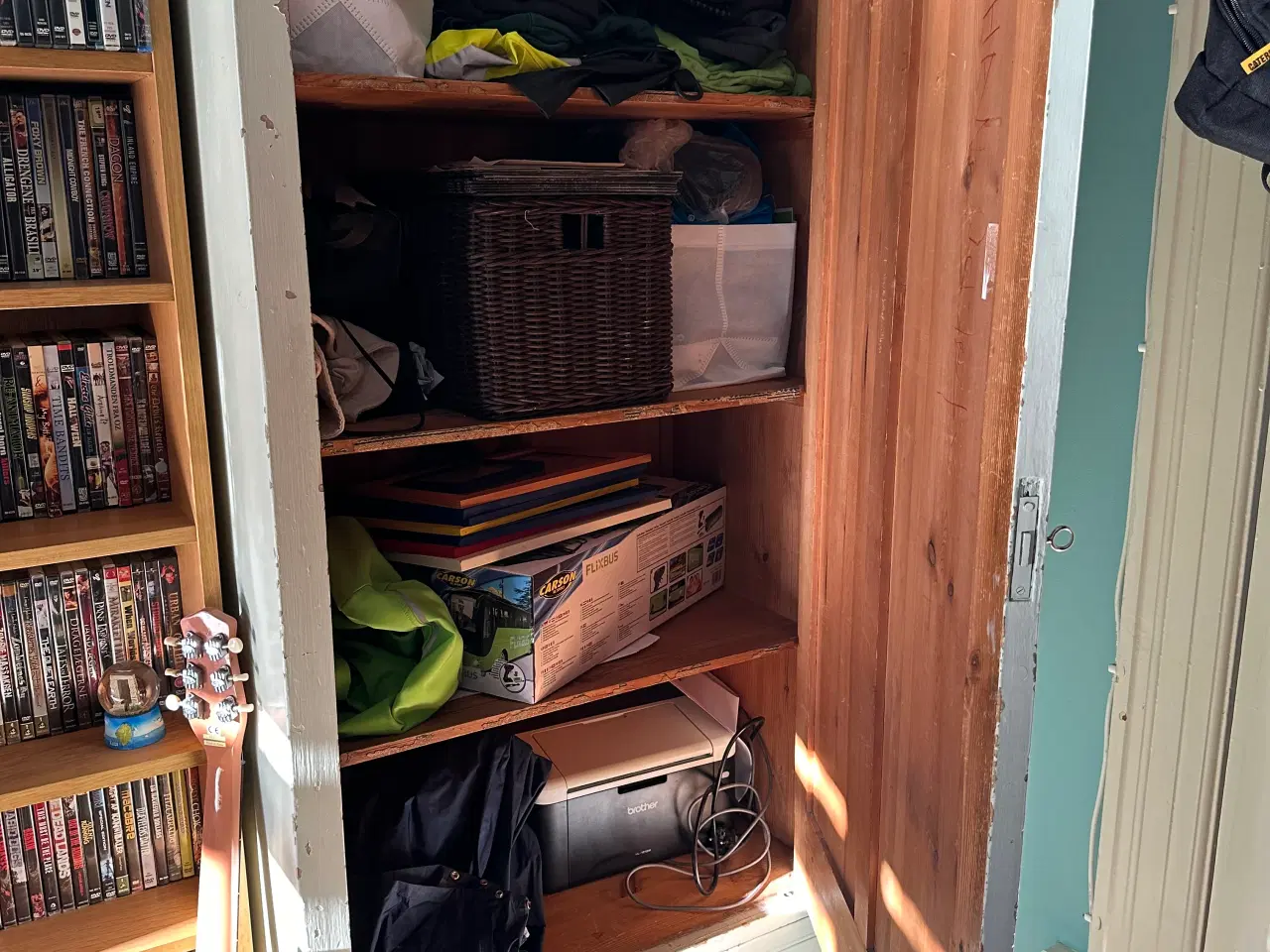 Billede 6 - Klædeskab - hvidt - mange muligheder