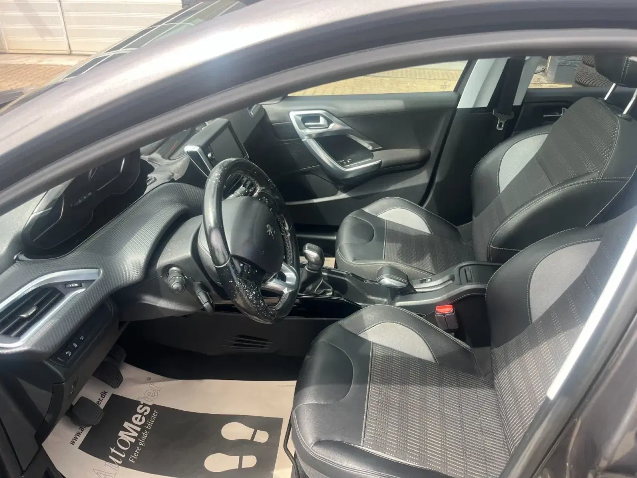Billede 9 - Peugeot 2008 1,6 BlueHDi 100 Allure Sky