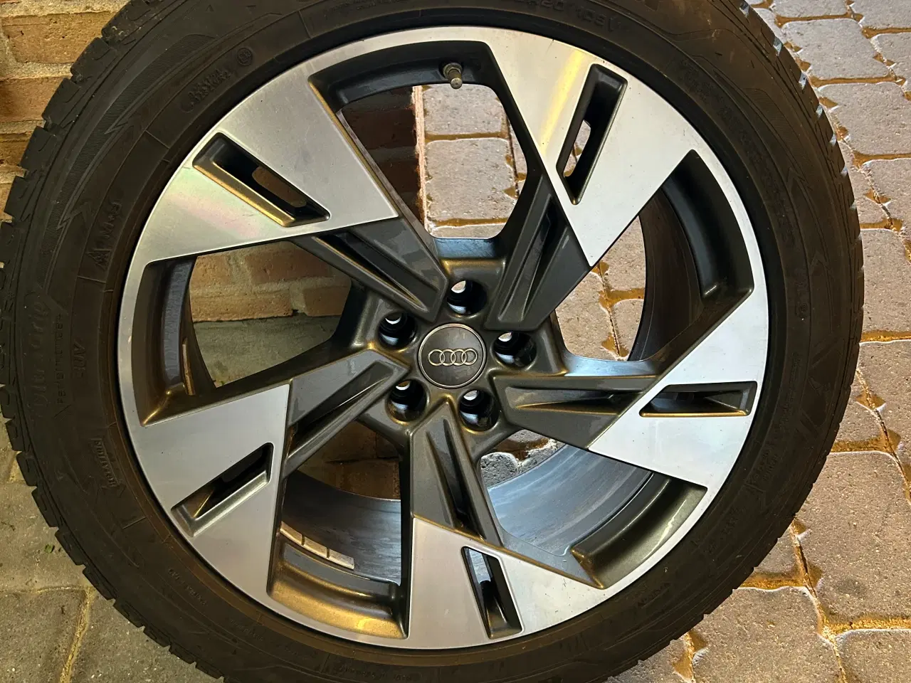 Billede 1 - Originale Audi E-tron 50/55 fælge/Vinterdæk