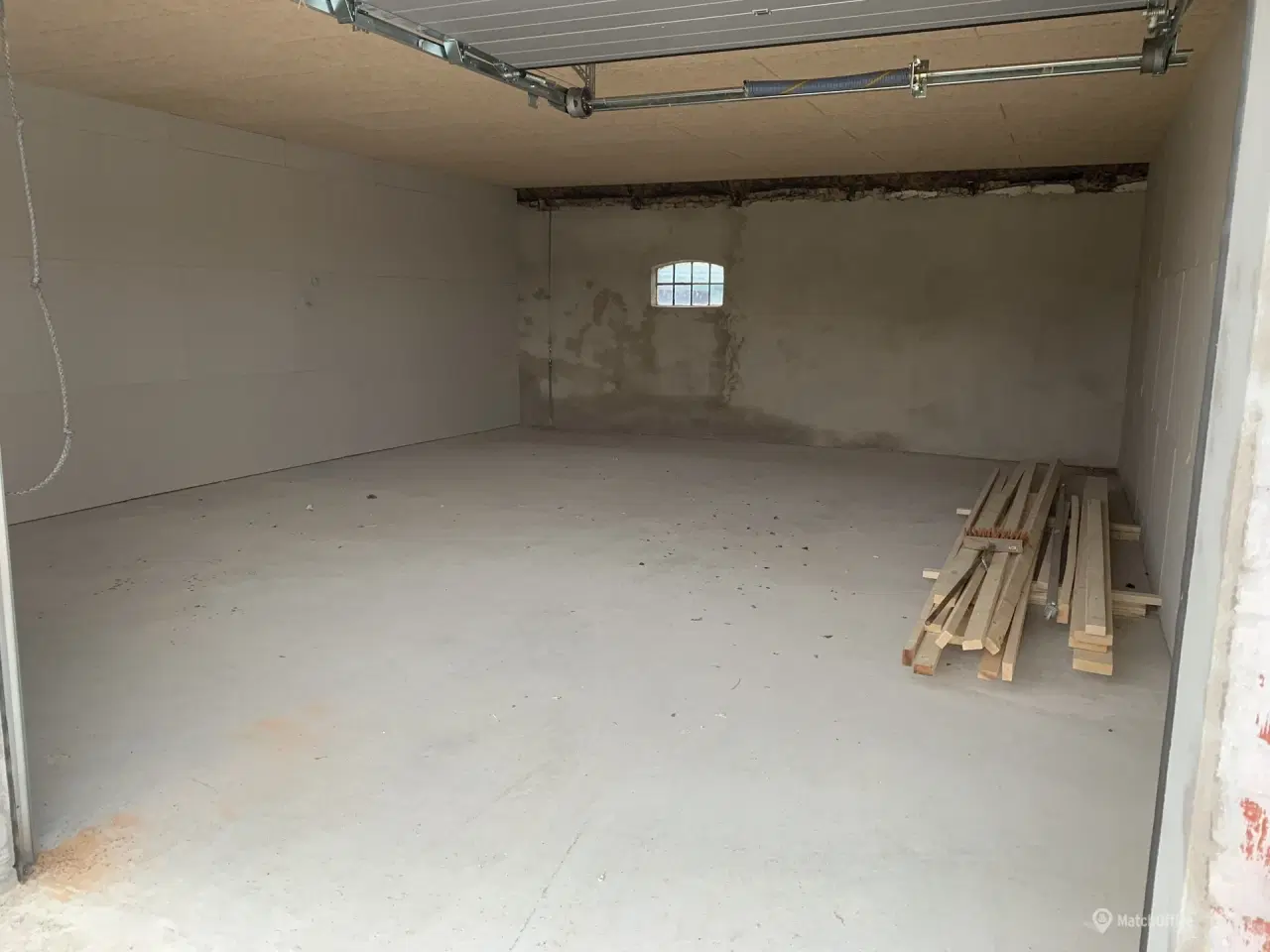 Billede 2 - Fine søjlefri lokaler i muret bygning