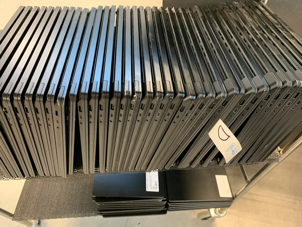 Billede 1 - 55 STK Microsoft Surface Laptop 4 (LÆS)