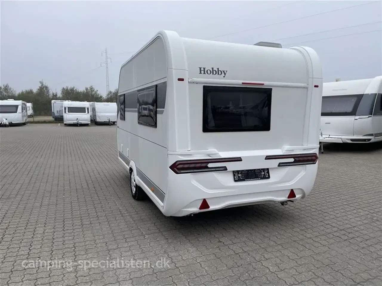 Billede 3 - 2024 - Hobby On Tour 390 SF   Hobby On Tour 390 SF ny model 2024 kan ses nu hos Camping-Specialisten.dk