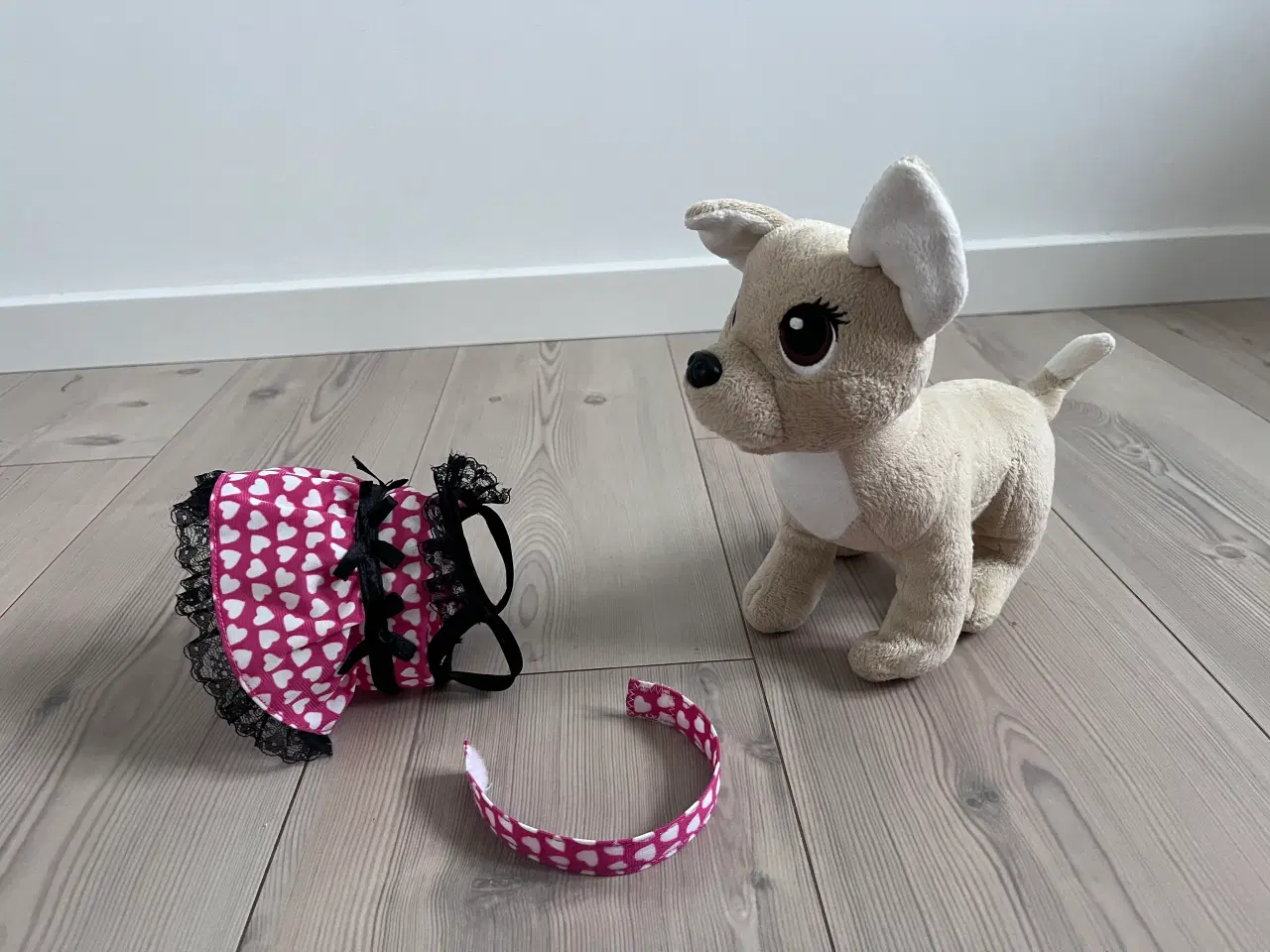 Billede 4 - Hund, Bamse + taske, + tilbehør Chichi Love Simba