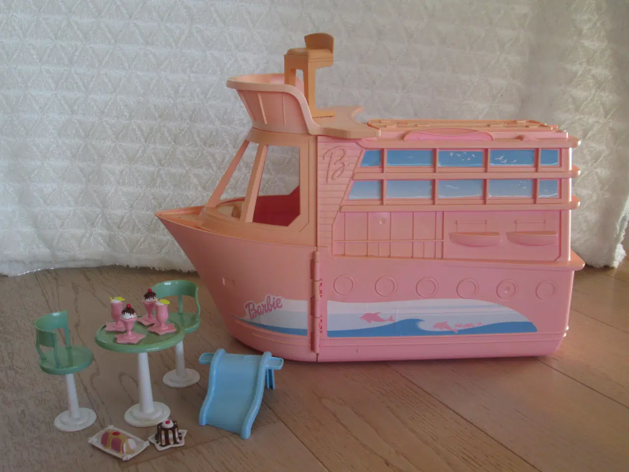 Billede 1 - Barbie dukke og krydstogtskib