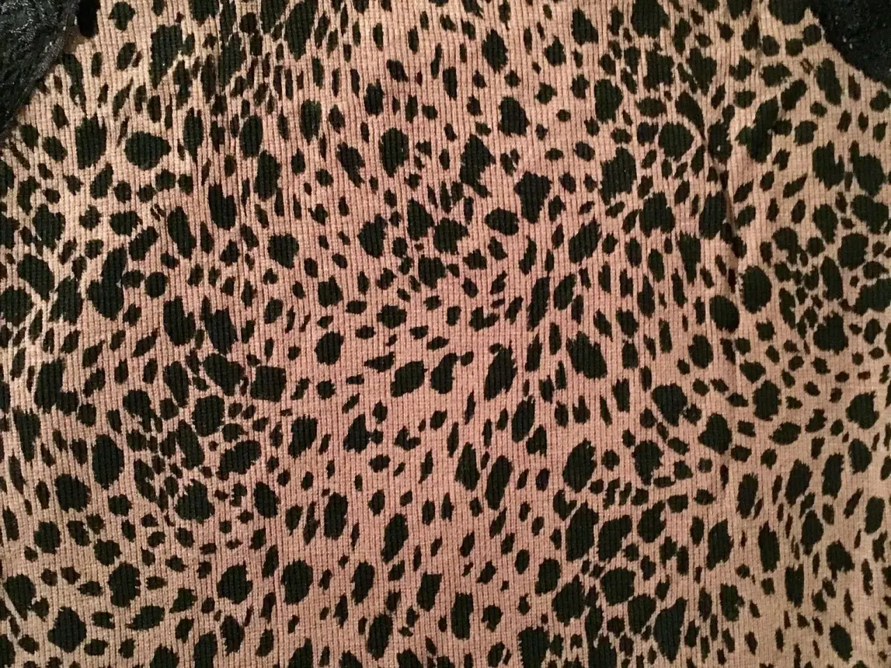 Billede 5 - Leopard print kjole til salg