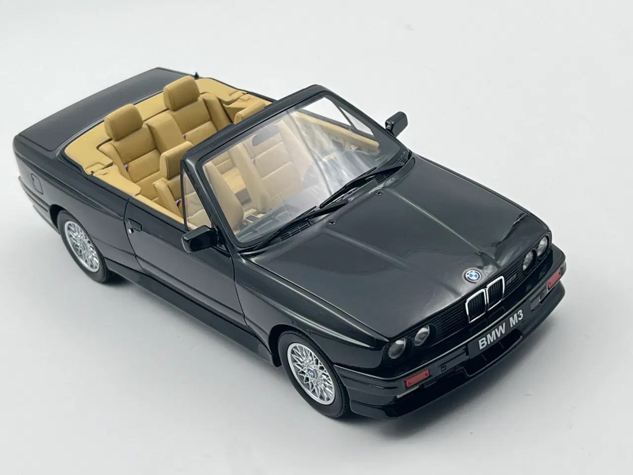 Billede 5 - 1989 BMW M3 Cabriolet 1:18  Type: E30  