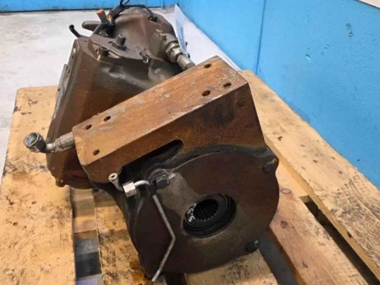 Billede 4 - New Holland T8.320 Hydrostatisk Pumpe 84393724