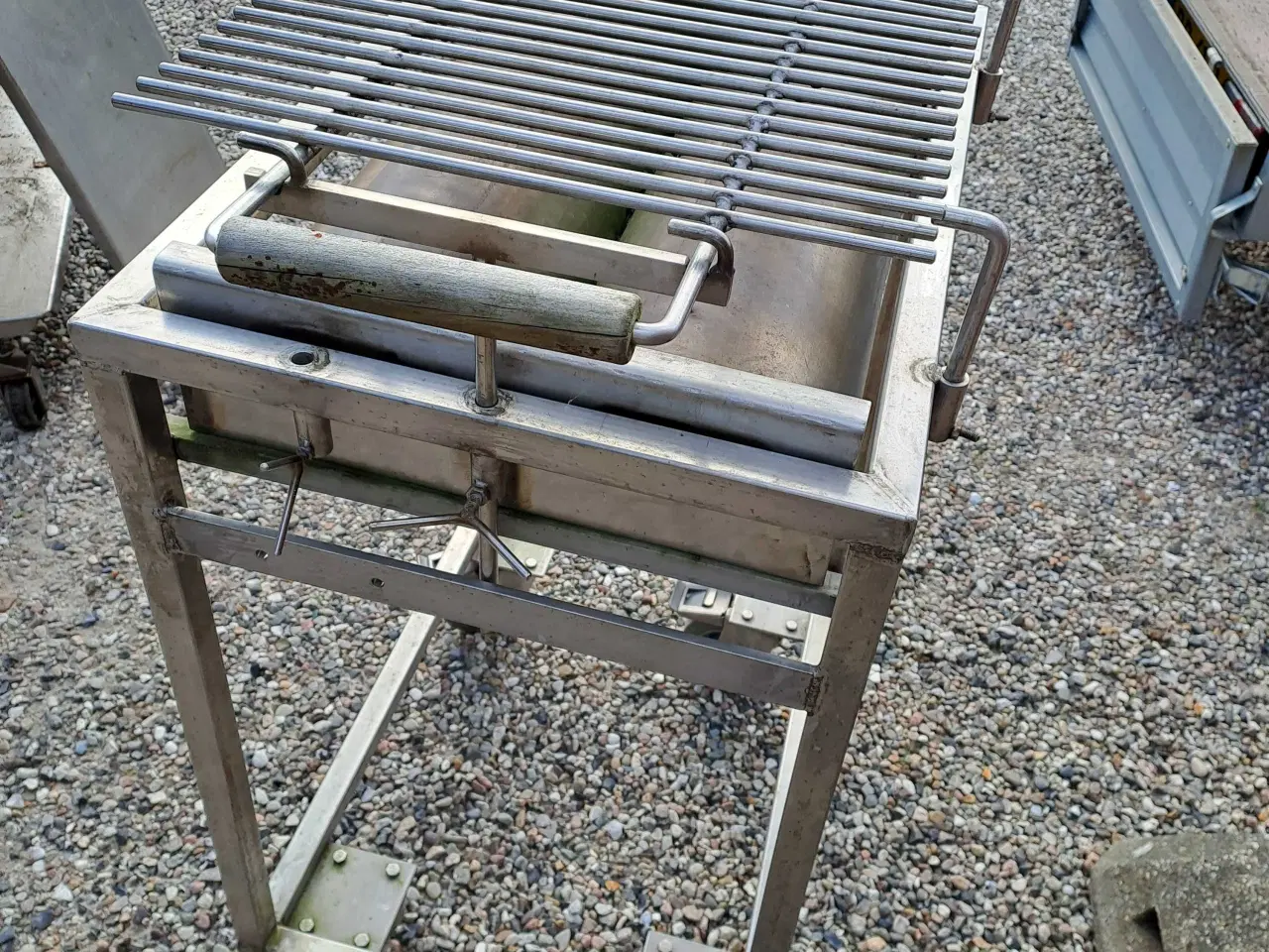 Billede 1 - Grill i rustfri stål. 