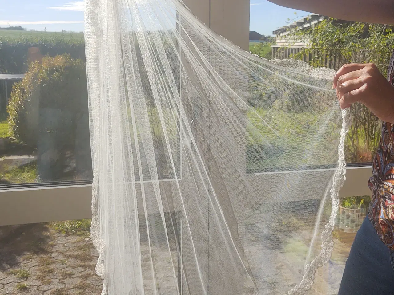 Billede 5 - Smukt brudeslør til salg