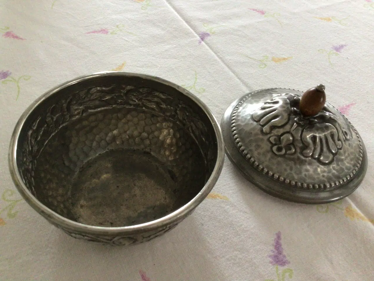 Billede 2 - Lågkrukke, tin