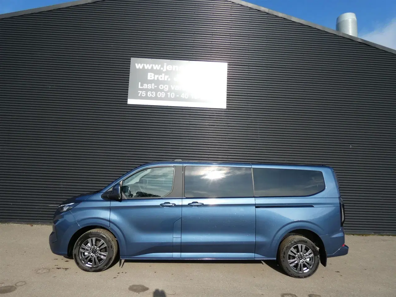 Billede 4 - Ford Tourneo Custom 320 L2H1 2,0 EcoBlue Titanium 170HK 8g Aut.