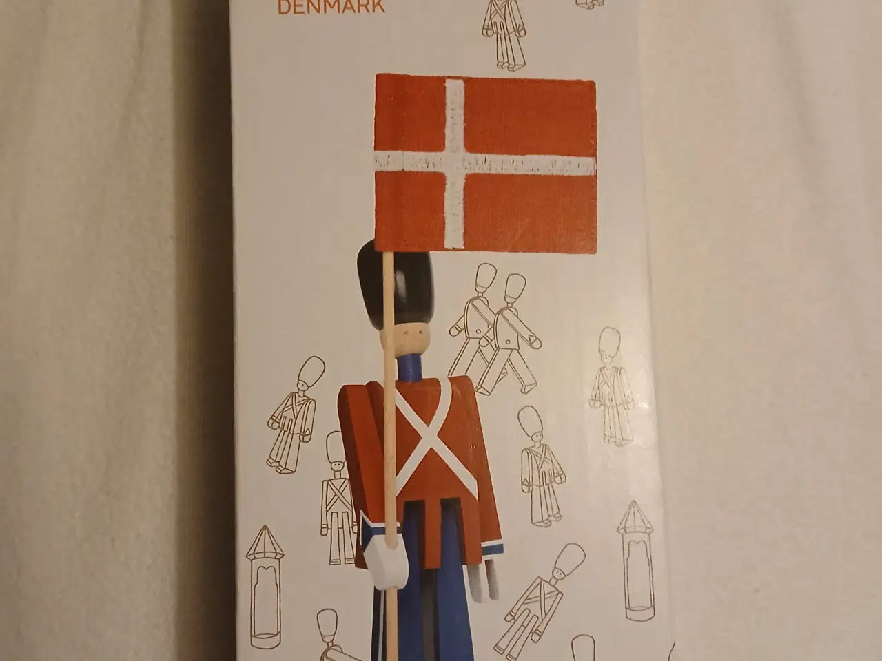 Billede 1 - Kay Bojesen / Fanebærer