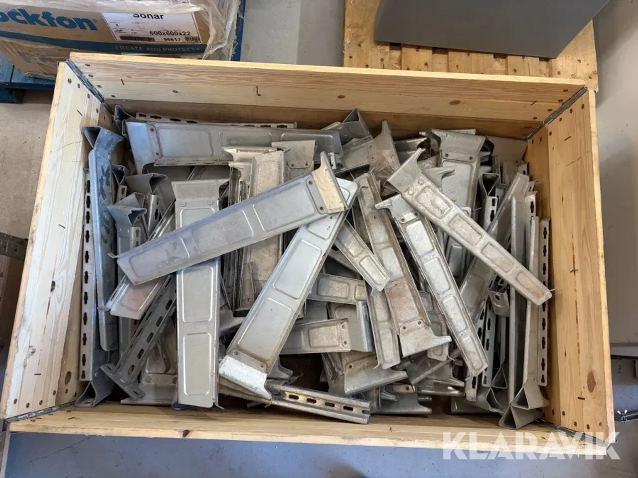 Billede 12 - Ophæng til kabelskinner Stago