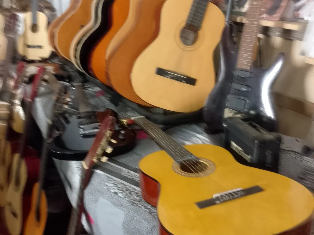 Billede 4 - Loppemarked 