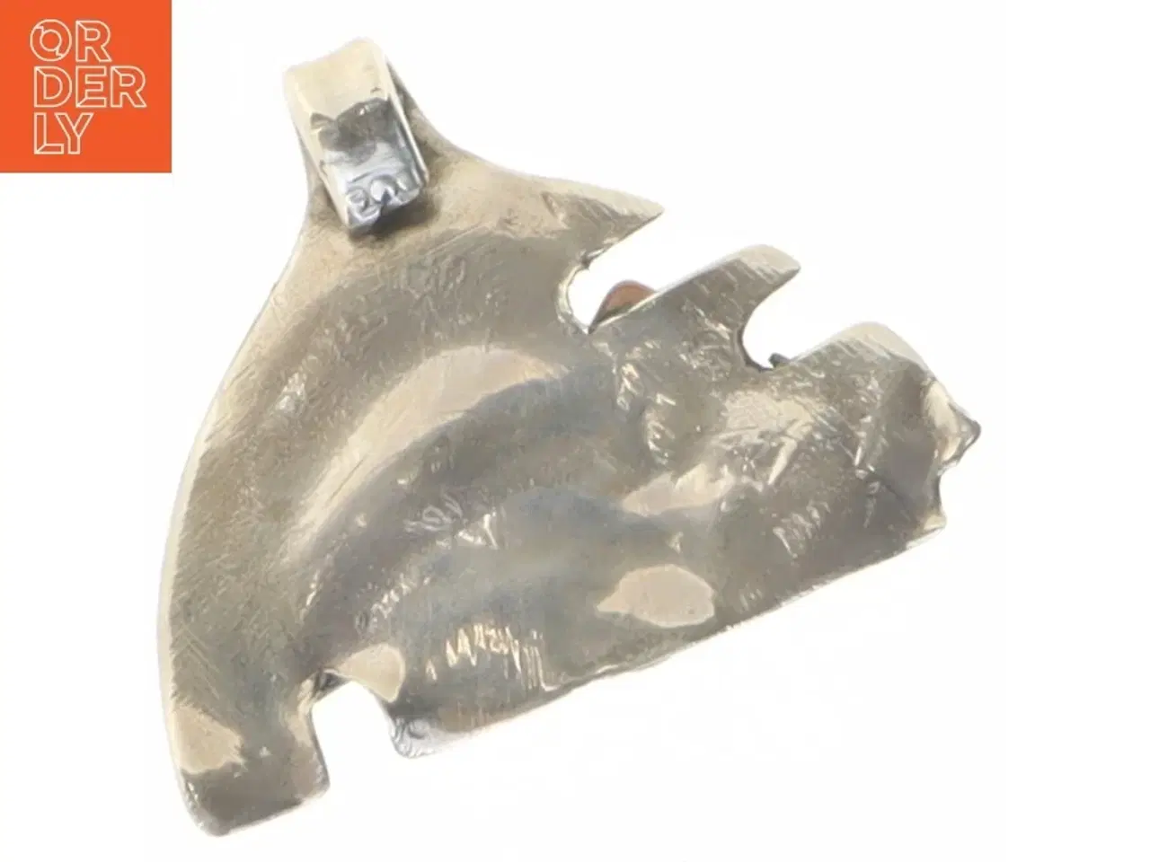 Billede 3 - Vedhæng i metal (str. 5 x 4 cm)