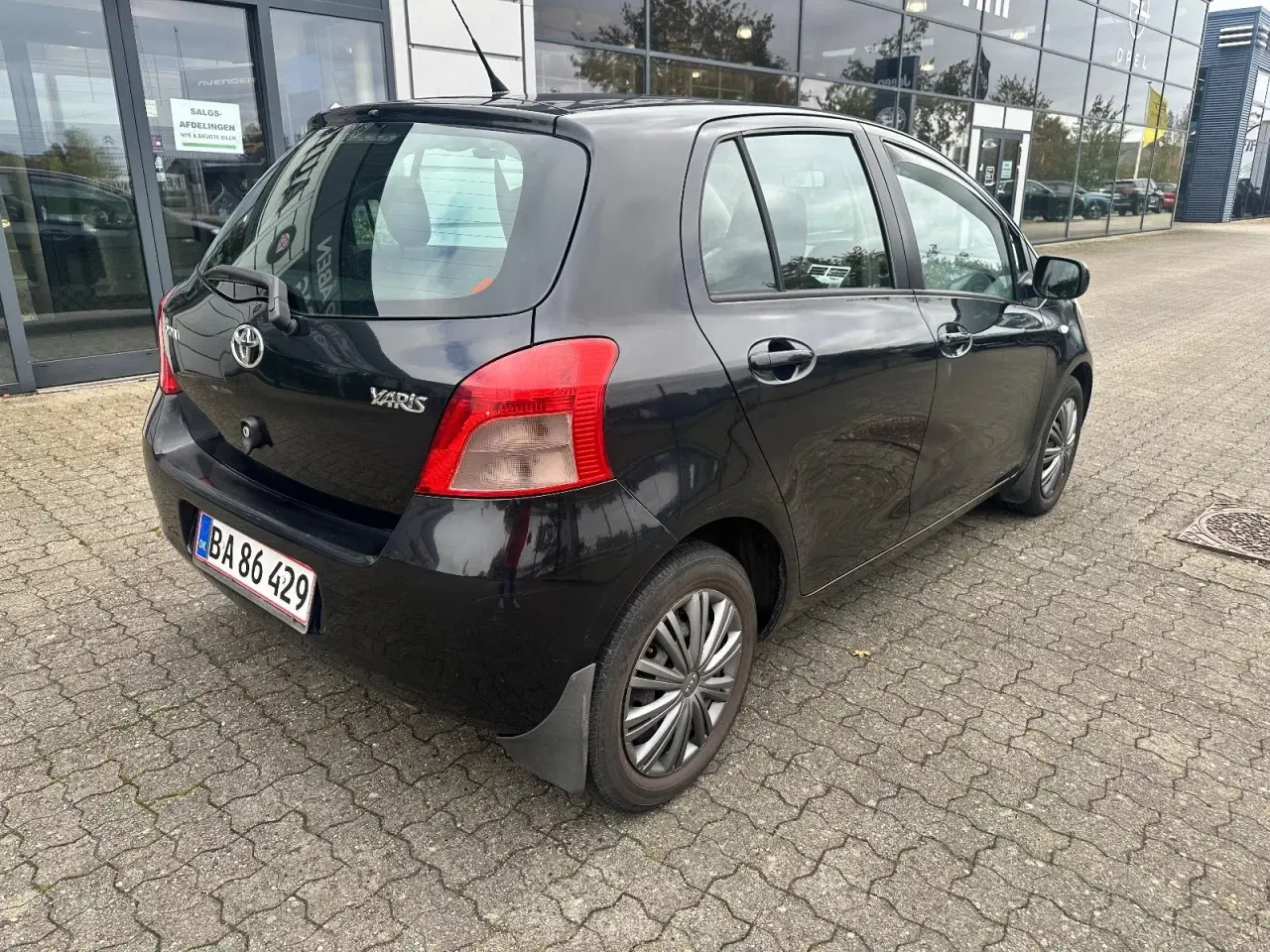 Billede 8 - Toyota Yaris 1,3 VVT-i Terra