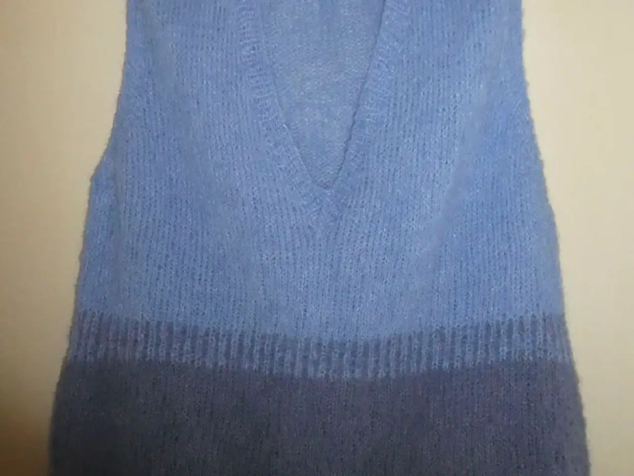 Billede 1 - Ny håndstrikket pullover