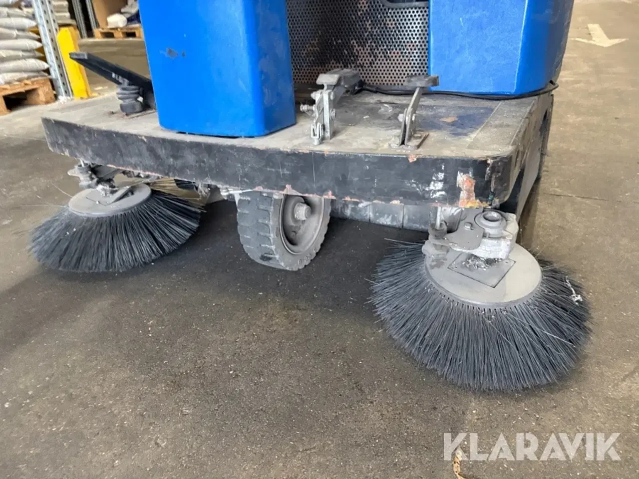Billede 9 - Fejemaskine Nilfisk Alto Floortec R 670 B