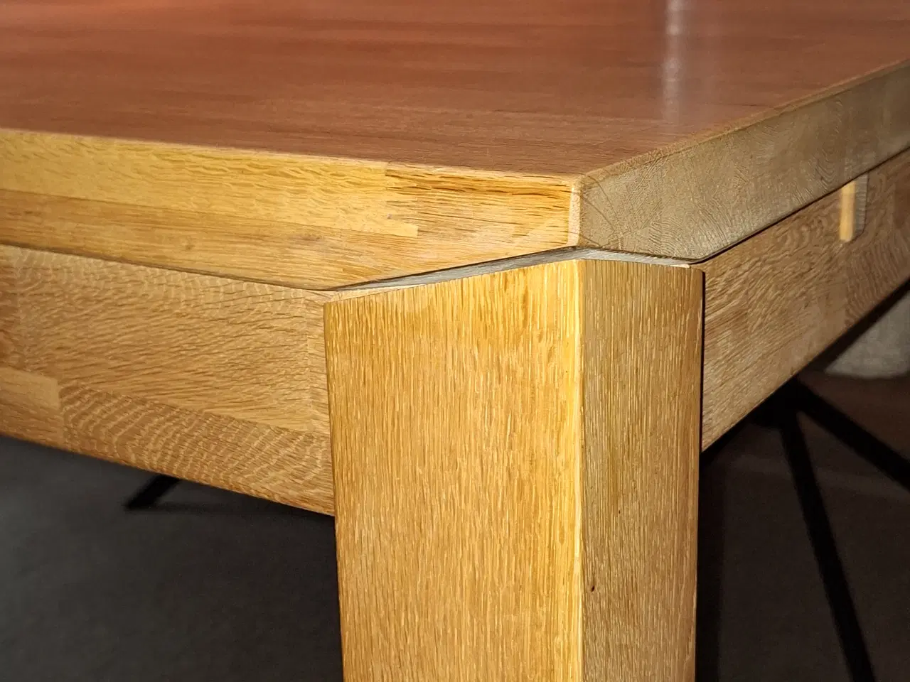 Billede 5 - Spisebord og skænk