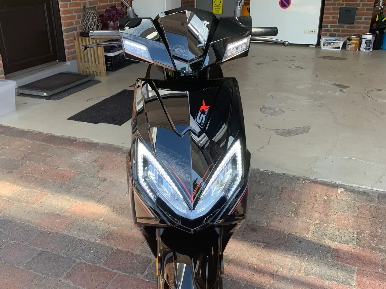 Billede 6 - Vga Street X 30. 2 mdr. gl. 2025