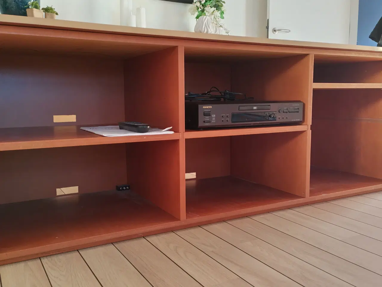 Billede 1 - Tv bord. Tv møbel. Tv bænk.