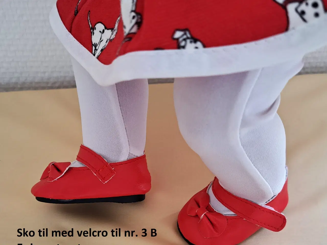 Billede 3 - Kjoler der passer til Babyborn fra 40 og 42cm. 