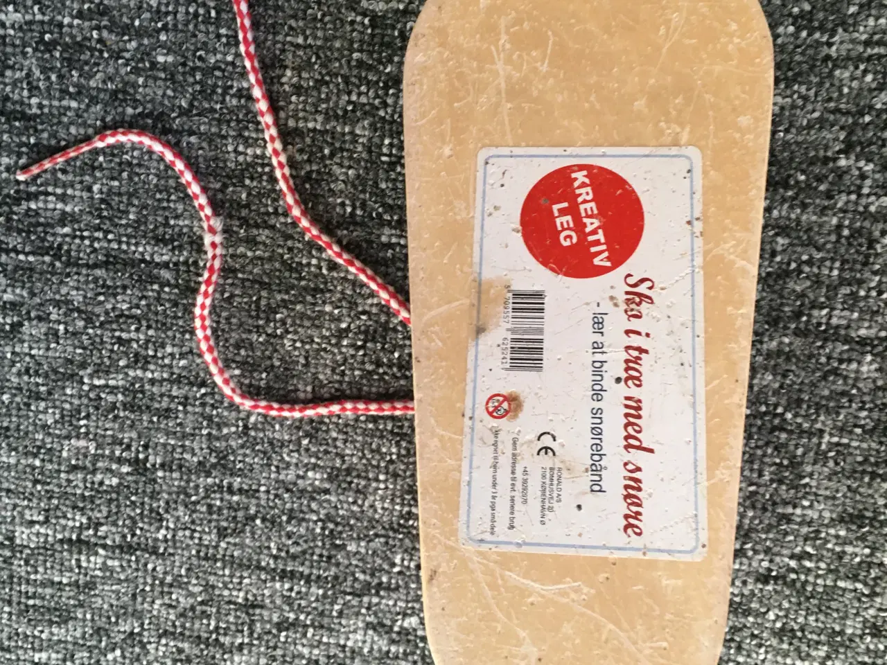 Billede 4 - Træningssko i træ – lær at binde snørrebånd!