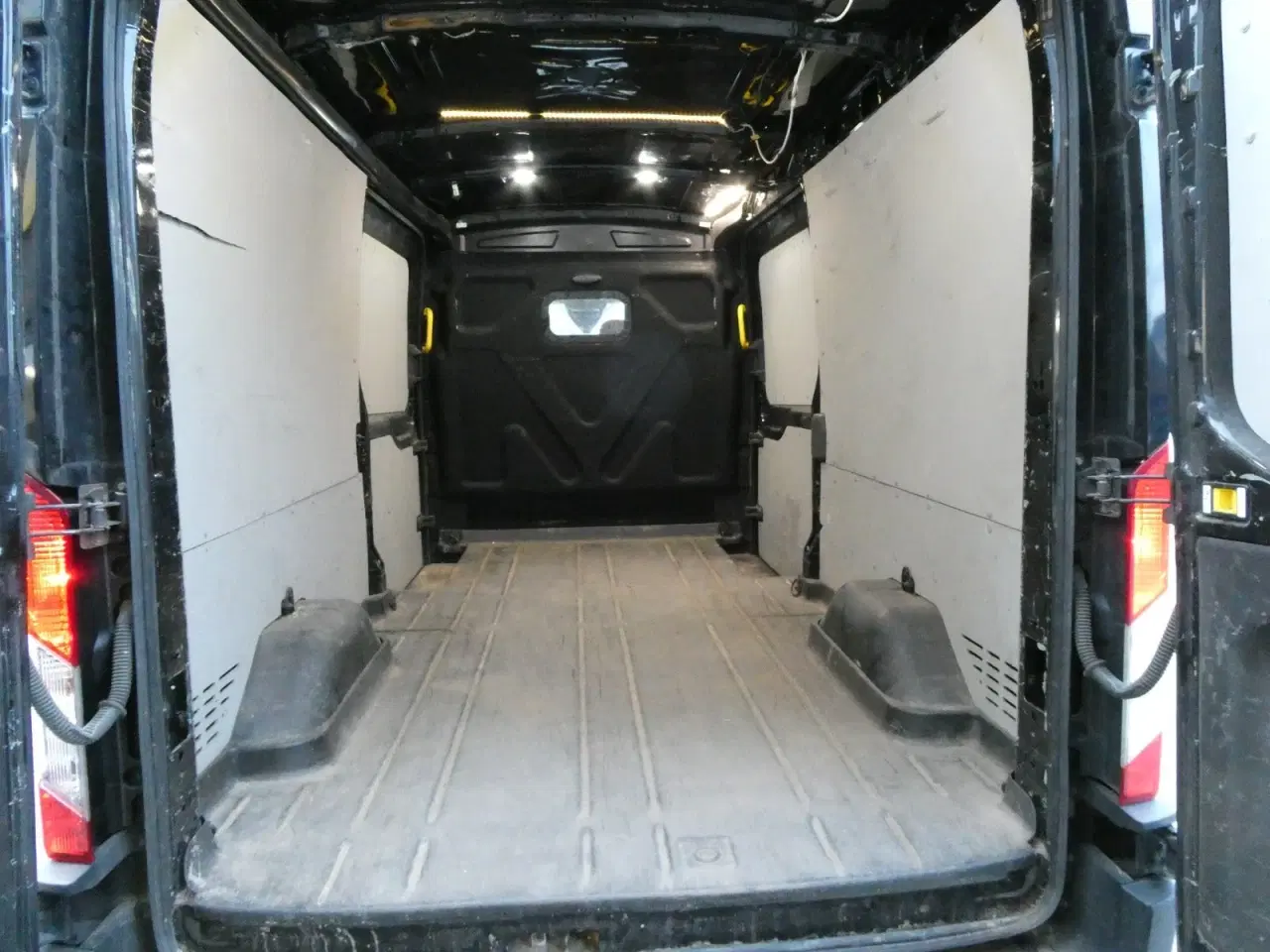 Billede 12 - Ford Transit 350 L3 Van 2,0 TDCi 185 Limited H2 RWD