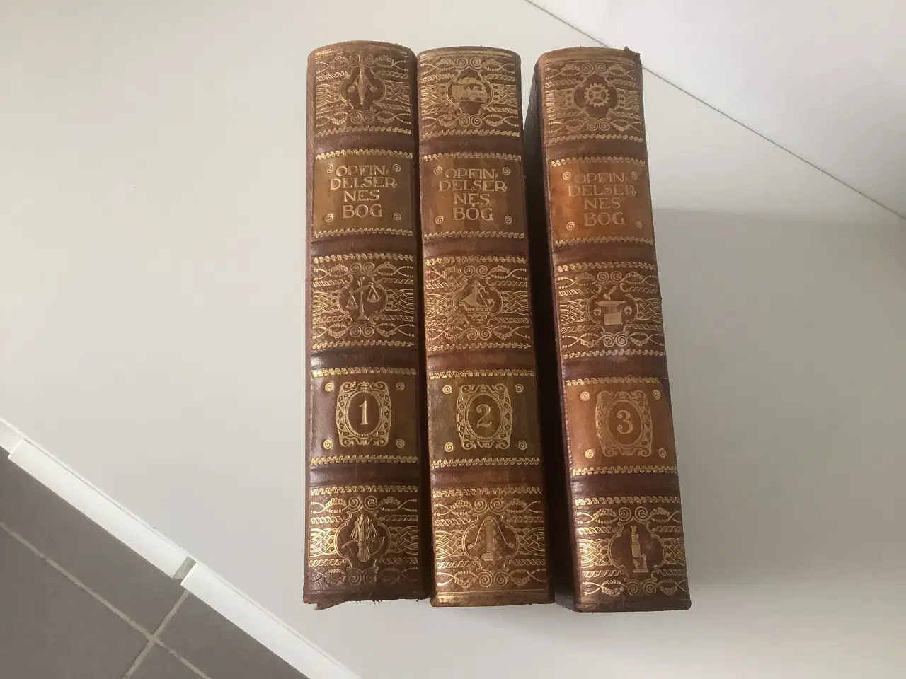 Billede 1 - Opfindelsernes bog bind 1-3