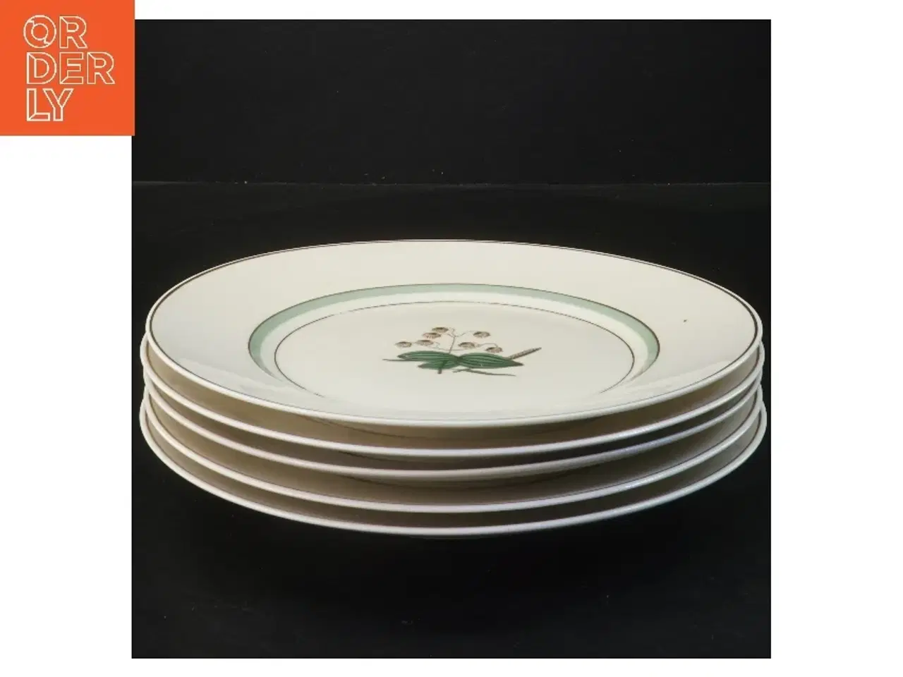 Billede 1 - Frokost tallerkener Hjertegræs, Royal Copenhagen(str. 5 stk Ø 22 cm) fra Royal Copenhagen (str. 5 stk Ø 22 cm)