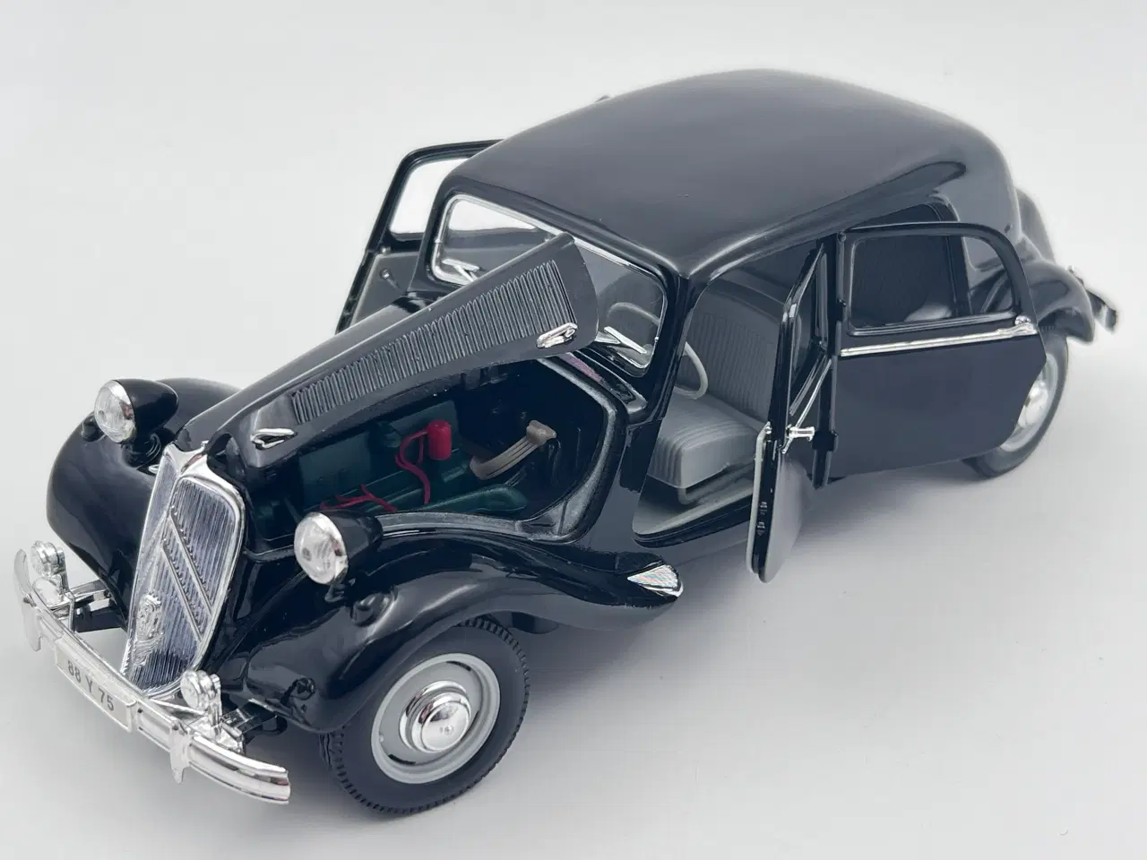 Billede 5 - 1952 Citroën 15CV V6 1:18  