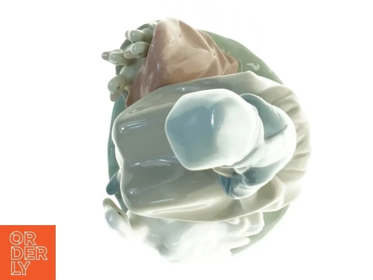 Billede 4 - Porcelænsfigur af pige med due fra Lladro (str. 21 x 13 cm)