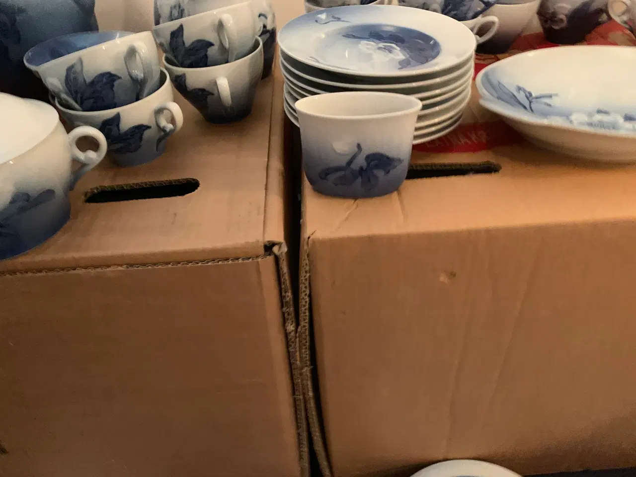 Billede 7 - Fint Julerose stel