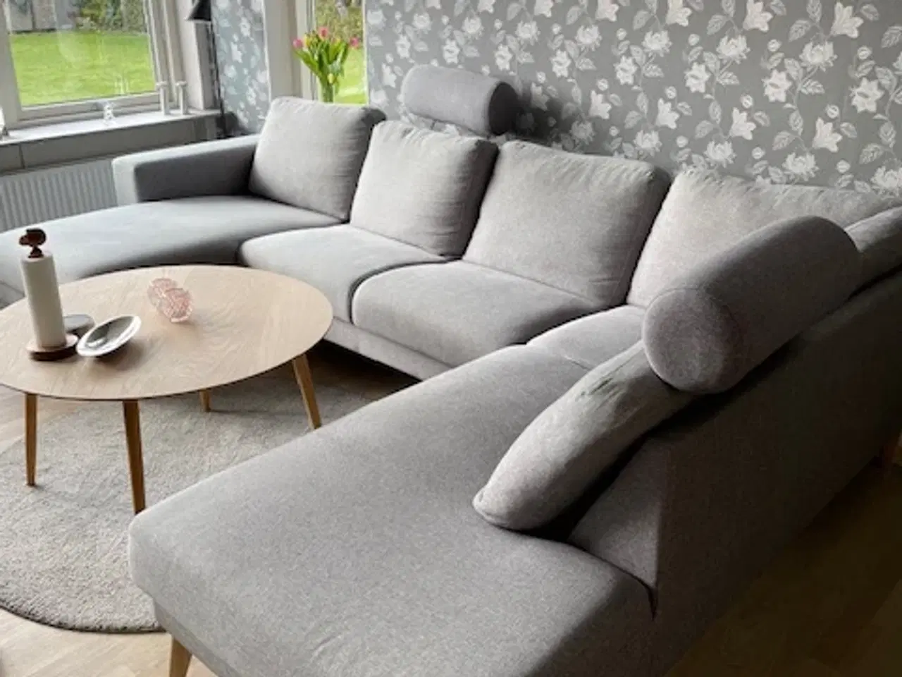 Billede 1 - Hjørnesofa i lys grå