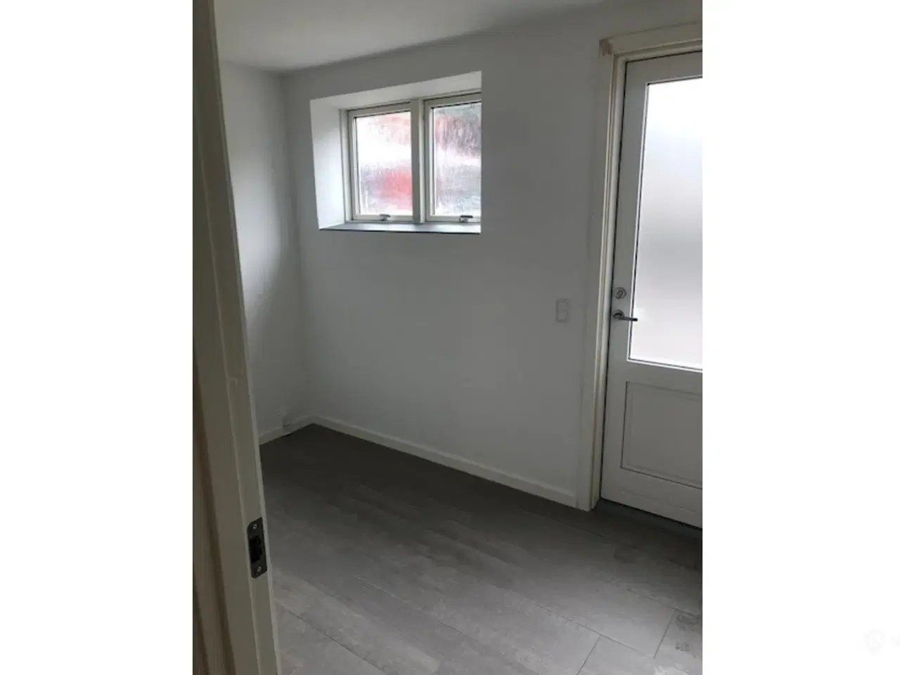 Billede 4 - Høj kælderlejlighed