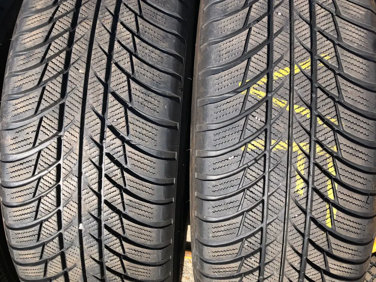 Billede 3 - 4 Vinterdæk Bridgestone 