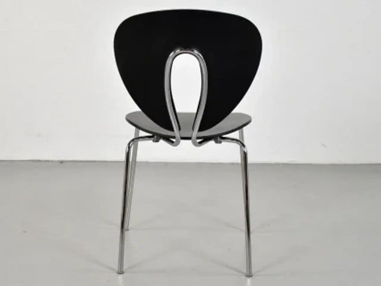 Billede 3 - Globus stol med sort ryg og sæde