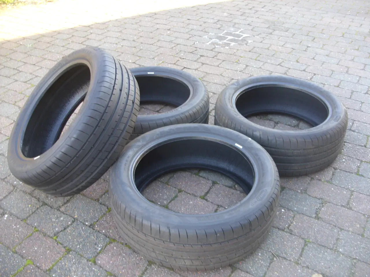 Billede 4 - sommerdæk Goodyear 255I45 20